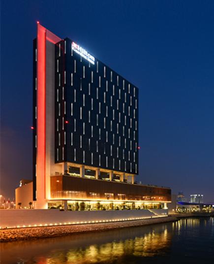 Hilton01